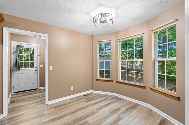 208 Luther Ct, Dickson, TN 37055