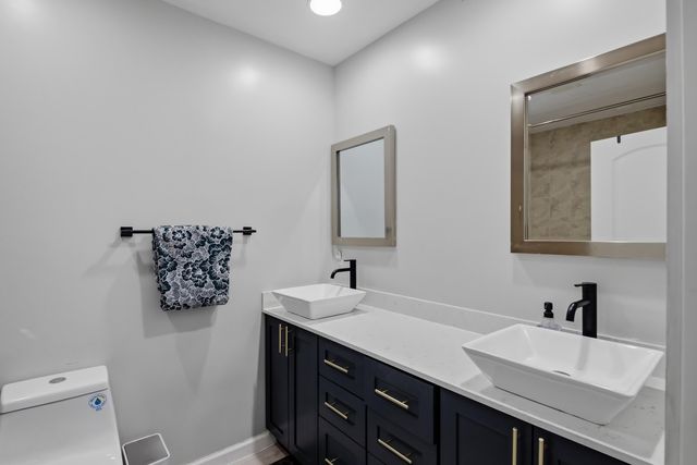 836 NE 17th Terrace, Fort Lauderdale, FL 33304