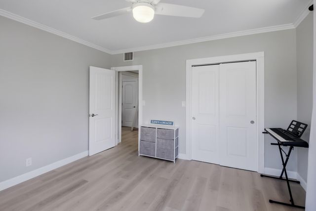 836 NE 17th Terrace, Fort Lauderdale, FL 33304