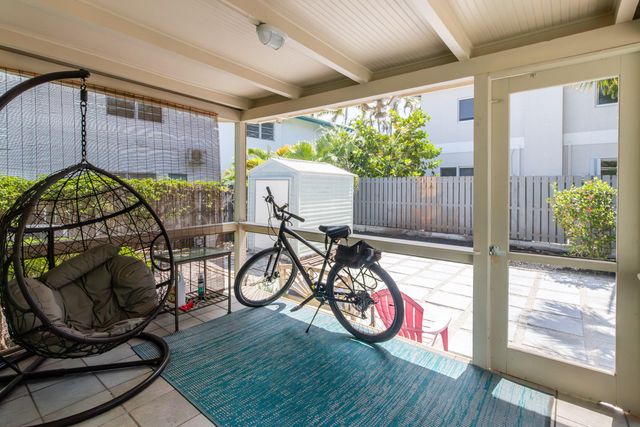 836 NE 17th Terrace, Fort Lauderdale, FL 33304