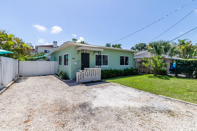 836 NE 17th Terrace, Fort Lauderdale, FL 33304