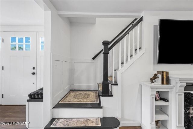 23 Manchester Avenue, Keyport, NJ 07735