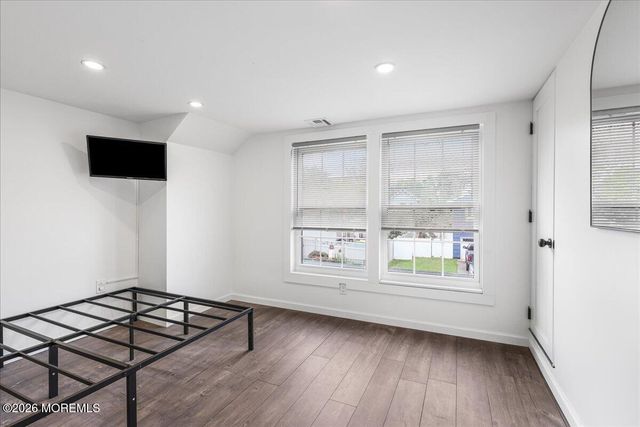 23 Manchester Avenue, Keyport, NJ 07735