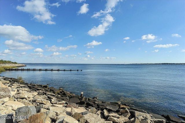 23 Manchester Avenue, Keyport, NJ 07735