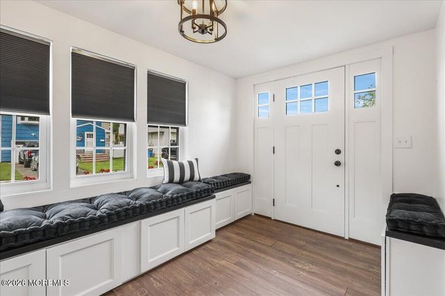 23 Manchester Avenue, Keyport, NJ 07735