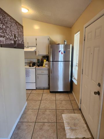 1858 Windsor Drive 8, North Palm Beach, FL 33408