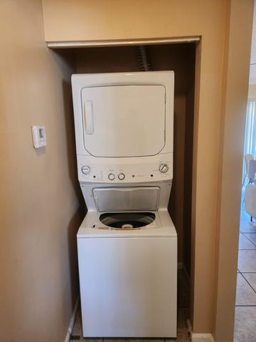 1858 Windsor Drive 8, North Palm Beach, FL 33408