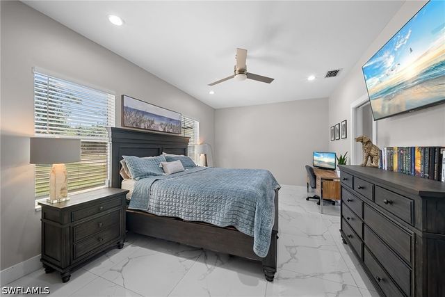 4021 32nd AVE SE, Naples, FL 34117