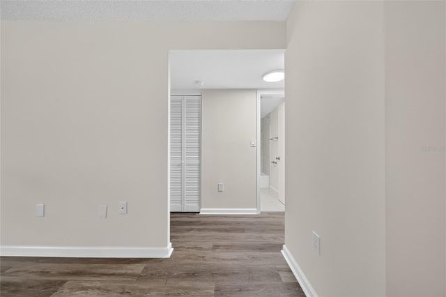 951 79TH AVENUE N 115, St Petersburg, FL 33702