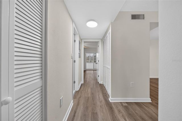 951 79TH AVENUE N 115, St Petersburg, FL 33702