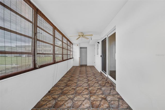 951 79TH AVENUE N 115, St Petersburg, FL 33702