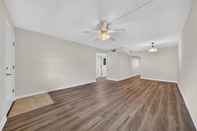 951 79TH AVENUE N 115, St Petersburg, FL 33702