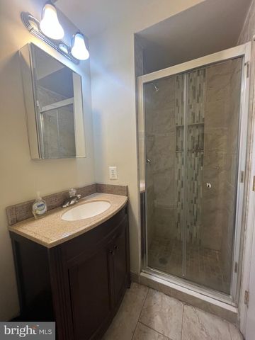 604 RIDGEMONT AVE, Rockville, MD 20850