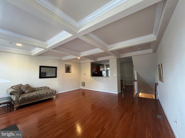 604 RIDGEMONT AVE, Rockville, MD 20850