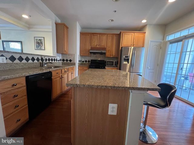 604 RIDGEMONT AVE, Rockville, MD 20850