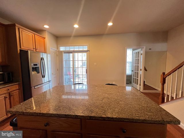 604 RIDGEMONT AVE, Rockville, MD 20850