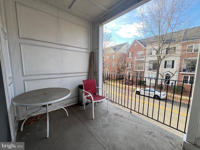 604 RIDGEMONT AVE, Rockville, MD 20850