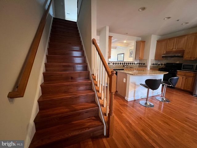 604 RIDGEMONT AVE, Rockville, MD 20850