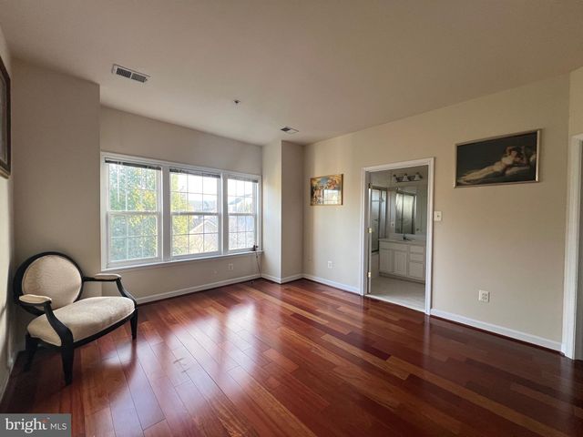 604 RIDGEMONT AVE, Rockville, MD 20850