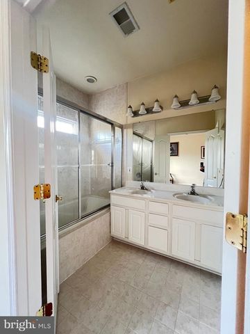 604 RIDGEMONT AVE, Rockville, MD 20850