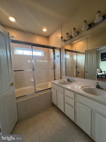 604 RIDGEMONT AVE, Rockville, MD 20850