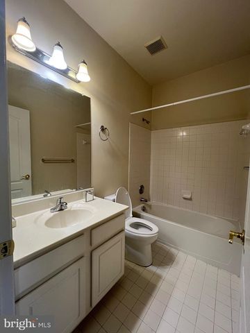 604 RIDGEMONT AVE, Rockville, MD 20850