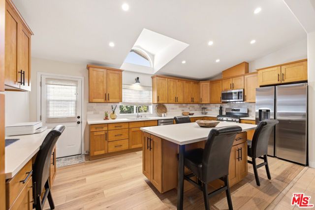 1119 Mohawk, Topanga (los Angeles), CA 90290