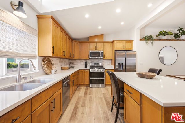 1119 Mohawk, Topanga (los Angeles), CA 90290