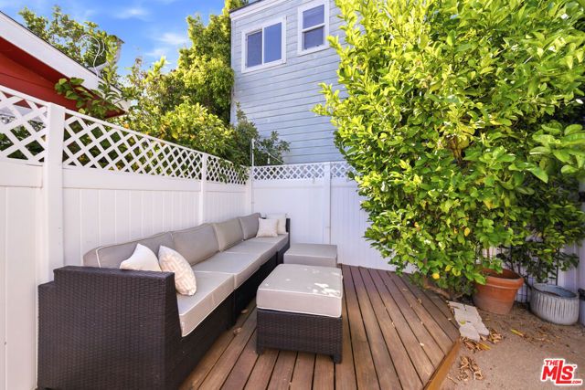 1119 Mohawk, Topanga (los Angeles), CA 90290