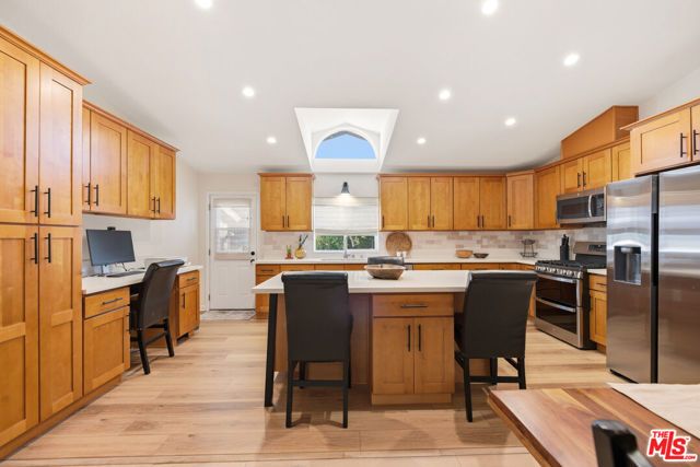 1119 Mohawk, Topanga (los Angeles), CA 90290
