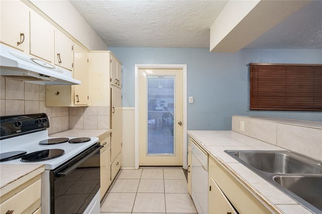 1576 Vineyard, Ingleside, TX 78362