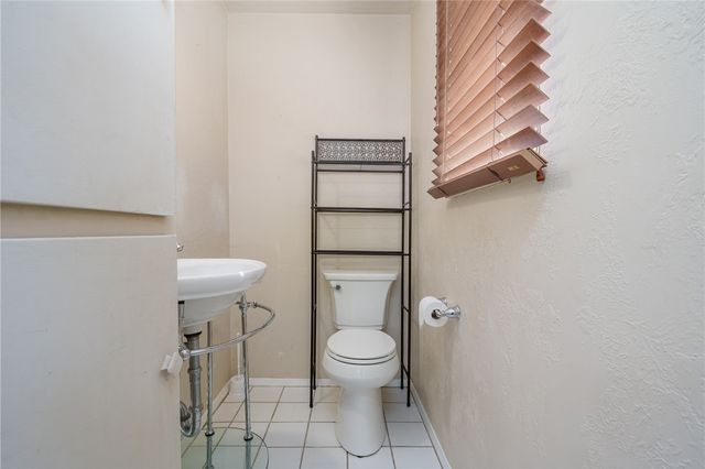 1576 Vineyard, Ingleside, TX 78362