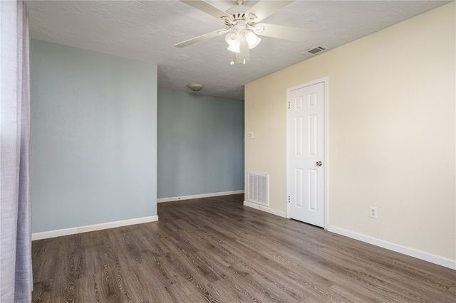 1576 Vineyard, Ingleside, TX 78362