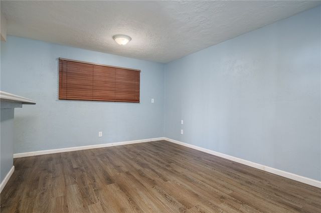1576 Vineyard, Ingleside, TX 78362