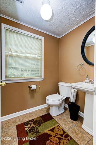 4733 Shenandoah Dr, Louisville, KY 40241