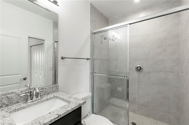 7572 Carnegie WAY, Naples, FL 34119