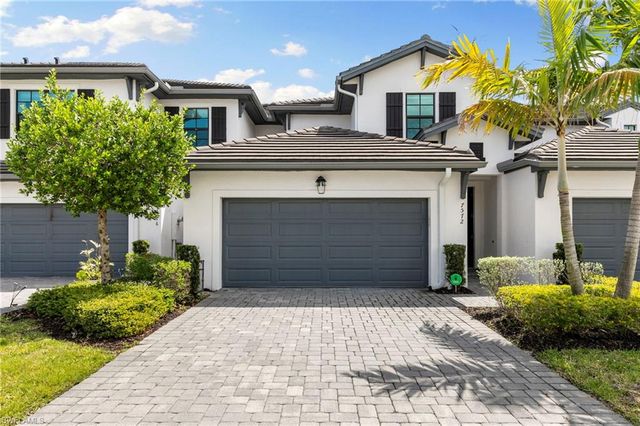 7572 Carnegie WAY, Naples, FL 34119