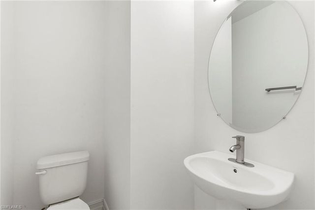 7572 Carnegie WAY, Naples, FL 34119