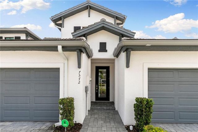 7572 Carnegie WAY, Naples, FL 34119