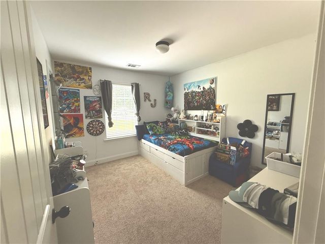 5510 Latham Manor Drive, Gainesville, GA 30506