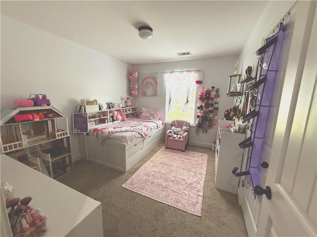 5510 Latham Manor Drive, Gainesville, GA 30506