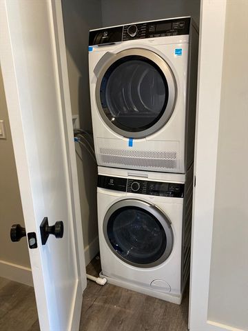 32 Norwood St 7, Boston, MA 02122