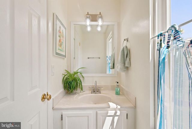 19242 WHEATFIELD TER, Gaithersburg, MD 20879