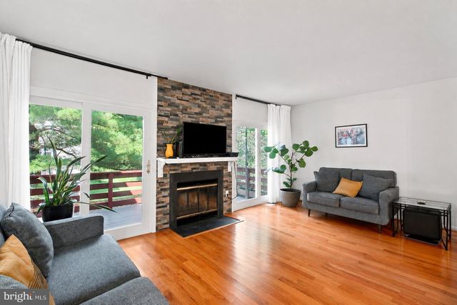 19242 WHEATFIELD TER, Gaithersburg, MD 20879