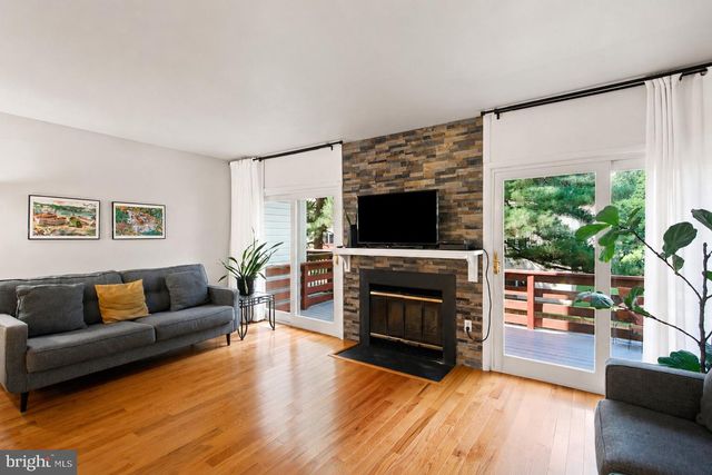 19242 WHEATFIELD TER, Gaithersburg, MD 20879