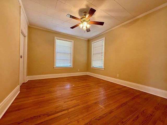 310 W Lakeshore Avenue, Geneva, AL 36340