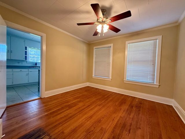 310 W Lakeshore Avenue, Geneva, AL 36340