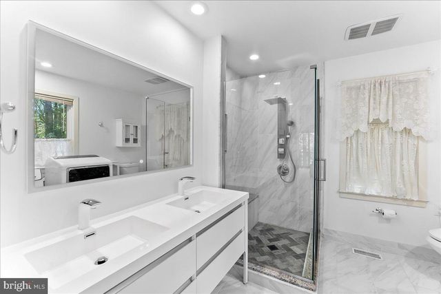 2 BRIARWOOD CT., Landenberg, PA 19350