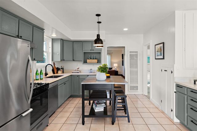 613 41St St, Richmond, CA 94805