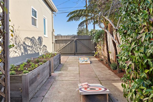 613 41St St, Richmond, CA 94805